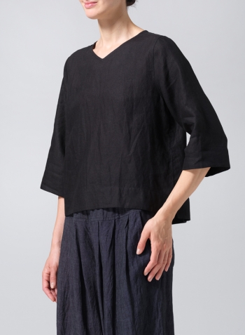 Black Linen V-Neck Short-Sleeved Top