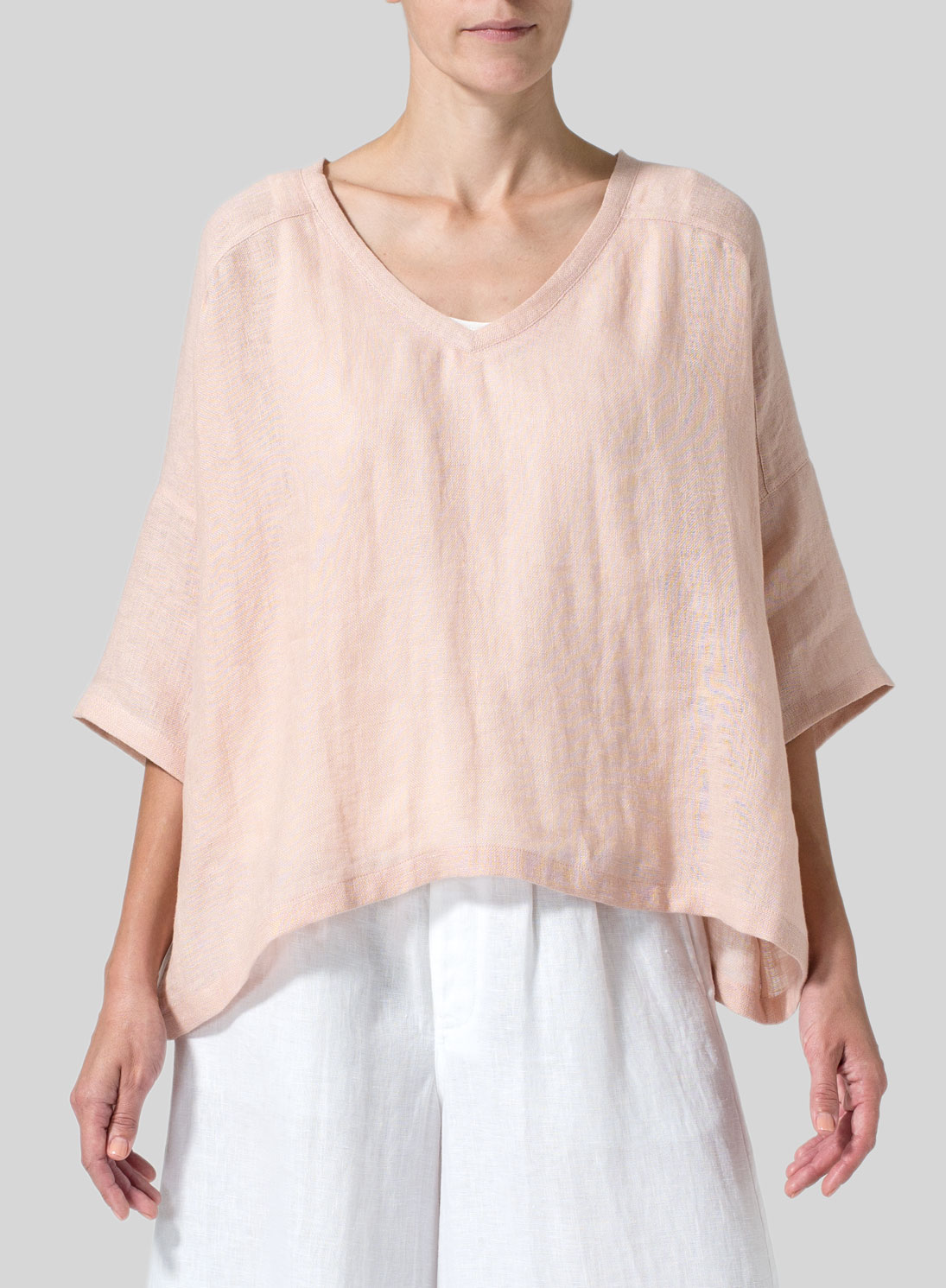 L'Idee Woman Deep neckline top