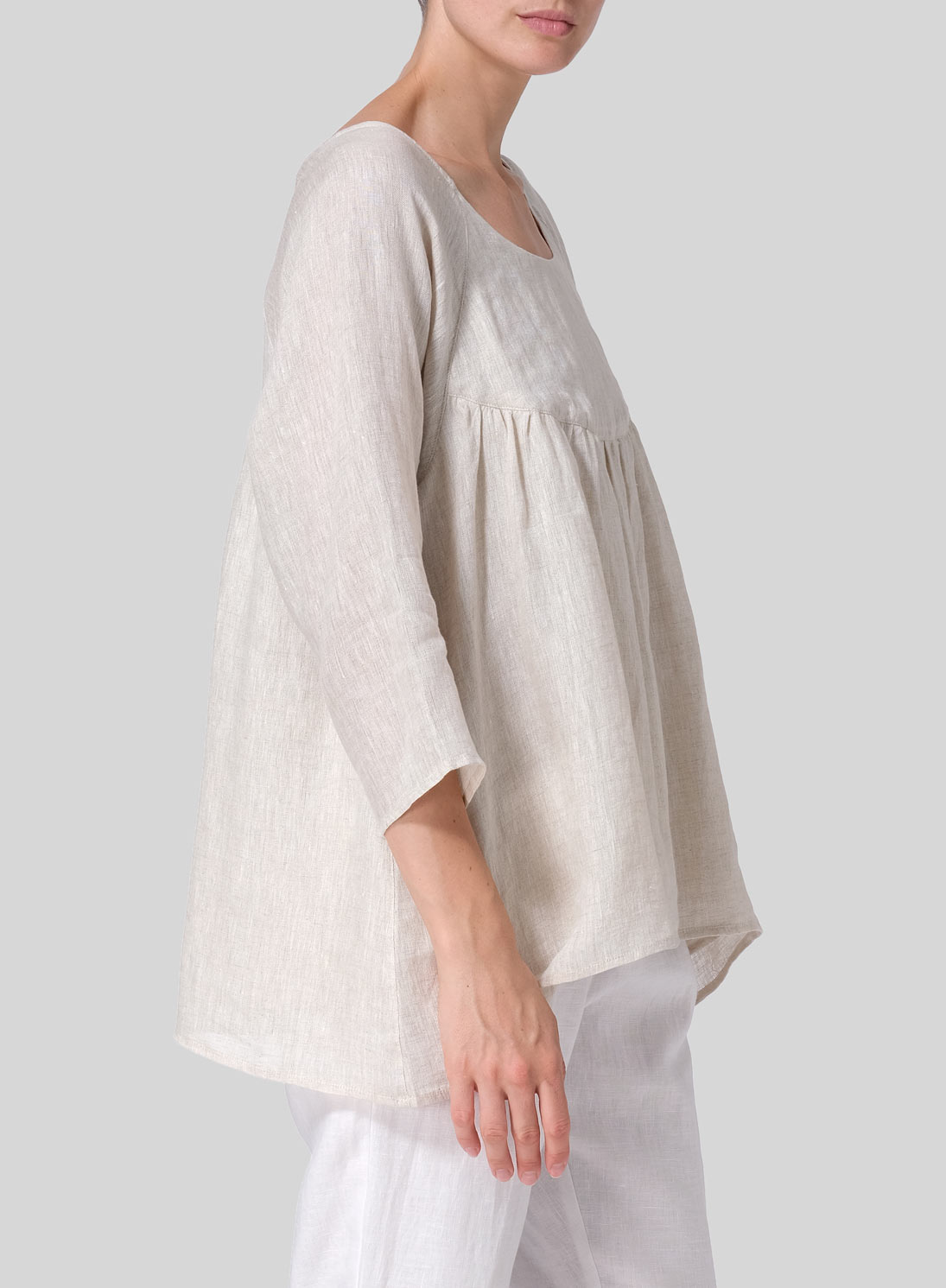 Linen Regular Deep Round-Neck Blouse