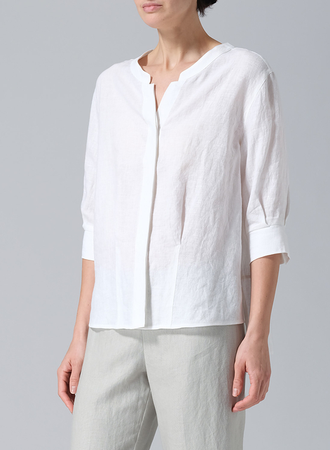 Linen Back Keyhole Blouse
