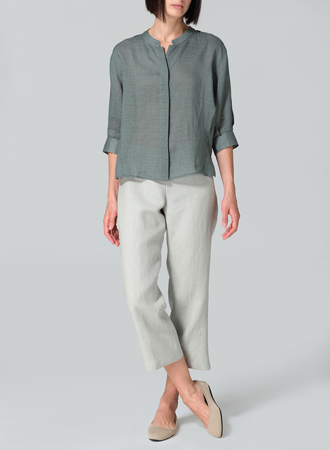 Linen Back Keyhole Blouse