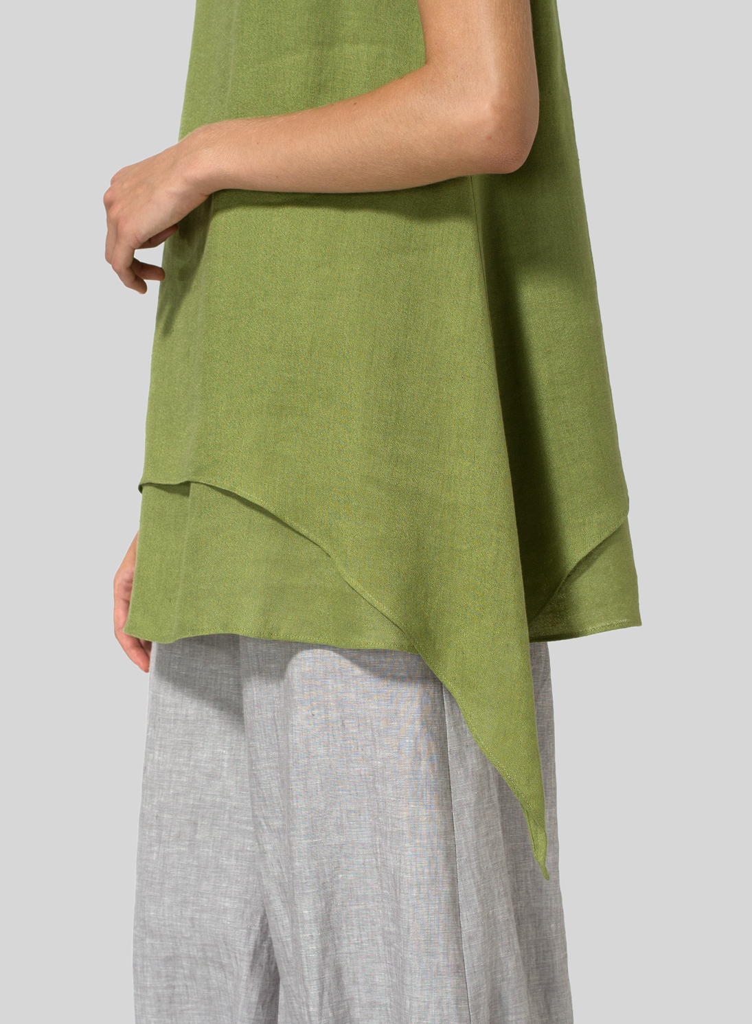 Linen Gauze Sleeveless Layered Top Plus Size